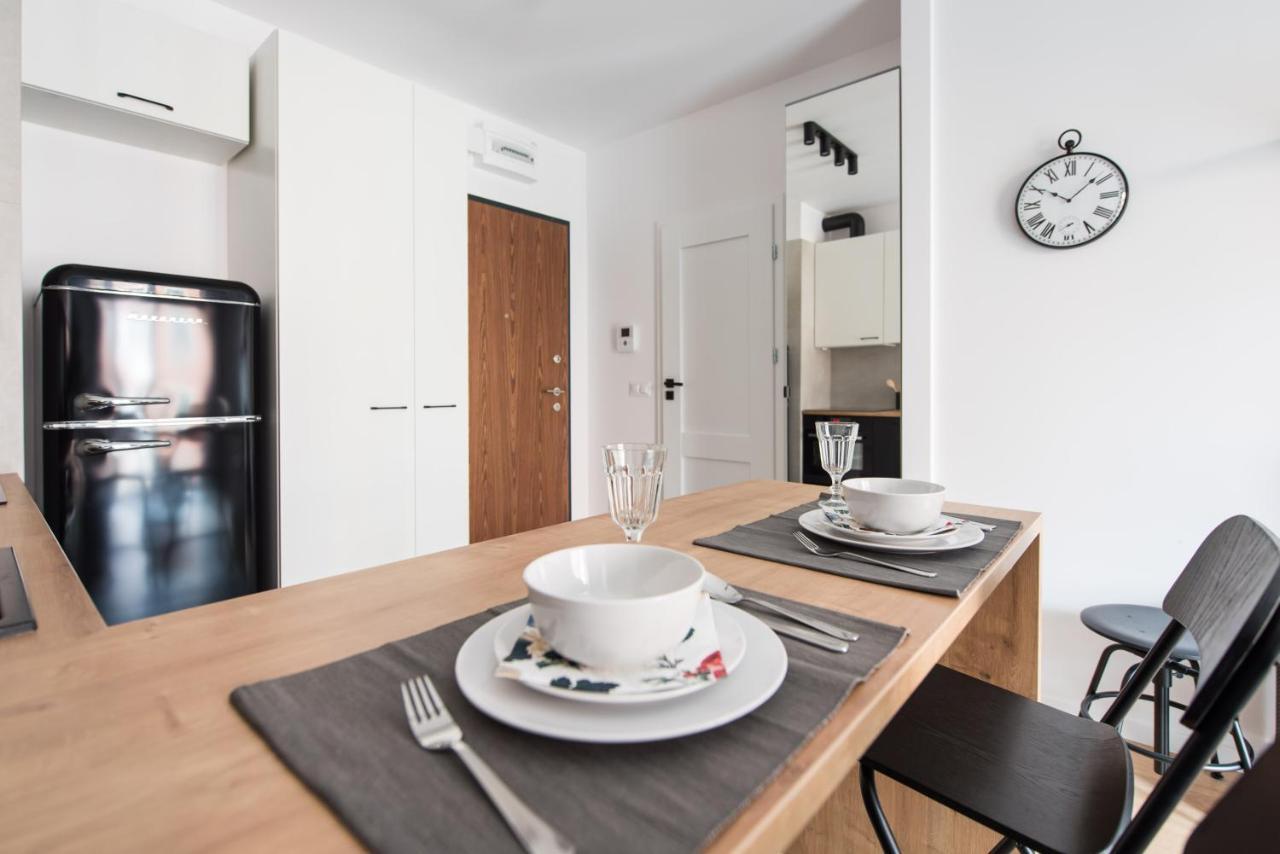 ורשה Superapart Stalowa 39 Modern Unit With Kitchen & Wifi מראה חיצוני תמונה